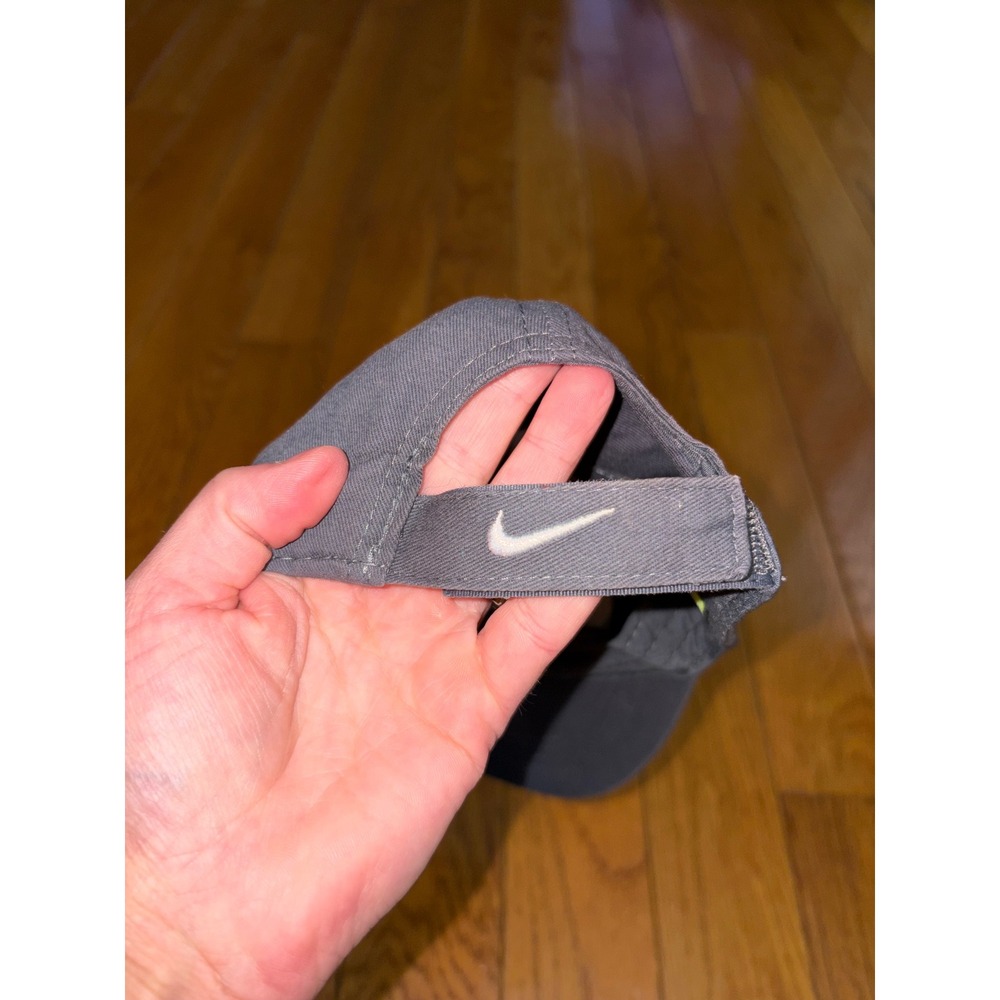 Nike Toddler Boys Girls Dark Gray Swoosh Adjustable Baseball Cap Hat 2319-693 - Picture 3 of 5